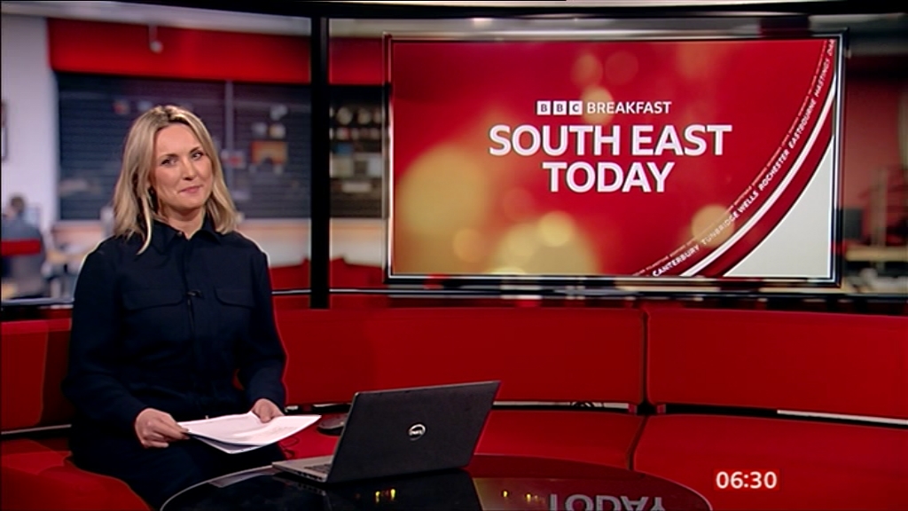 01.05 - 06.00.00 - Breakfast. The BBC's Breakfast programme features ....ts_snapshot_10.50.417