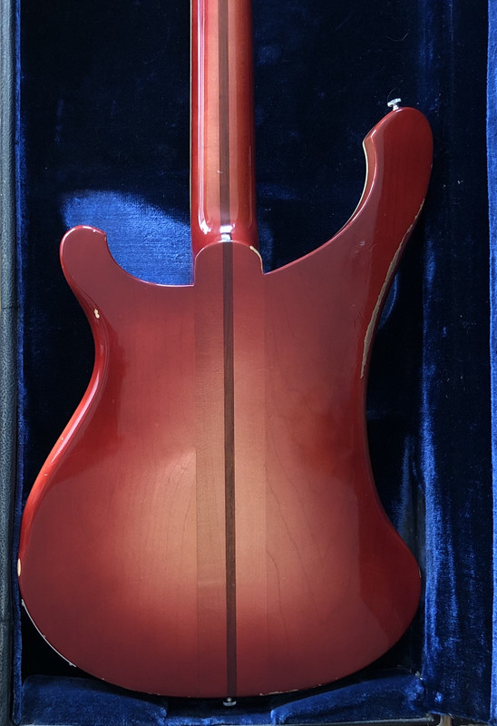 5E4EFE00-70C6-4ADF-8464-F211E30100AA