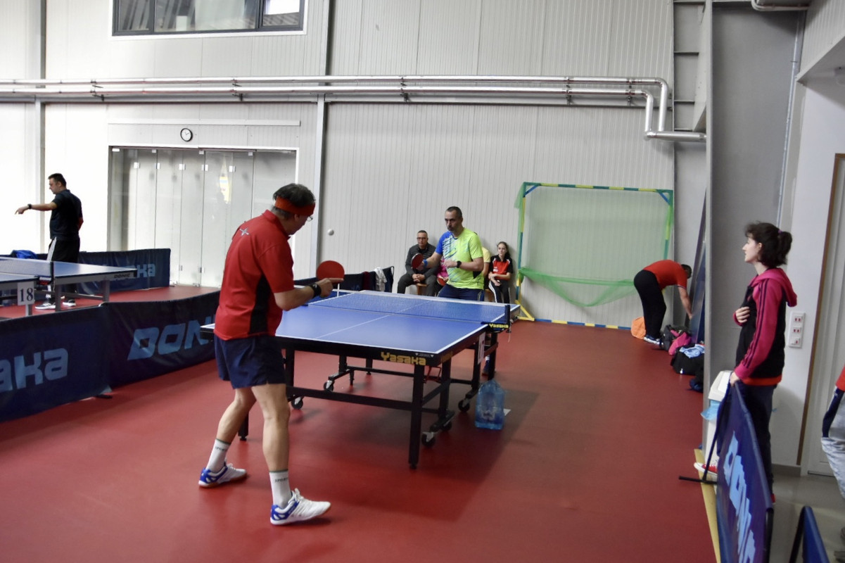 9B6C8A9E-4A6C-4D63-BAB9-E0529A6F7938