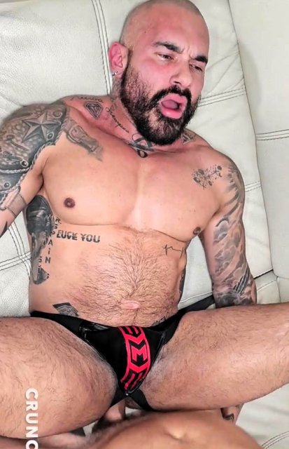 SANTI NOGUERA fucked by AXEL REC