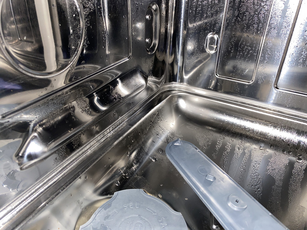 B696F4B5-7681-446D-AB67-F8BDCA2820A5