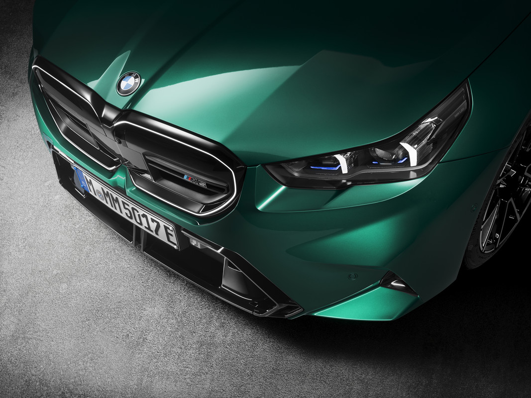 P90557427_highRes_the-all-new-bmw-m5-0