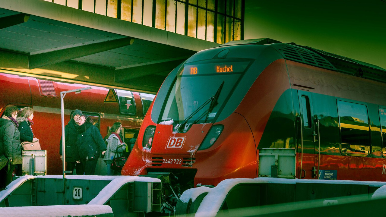 green-munich-train.jpg