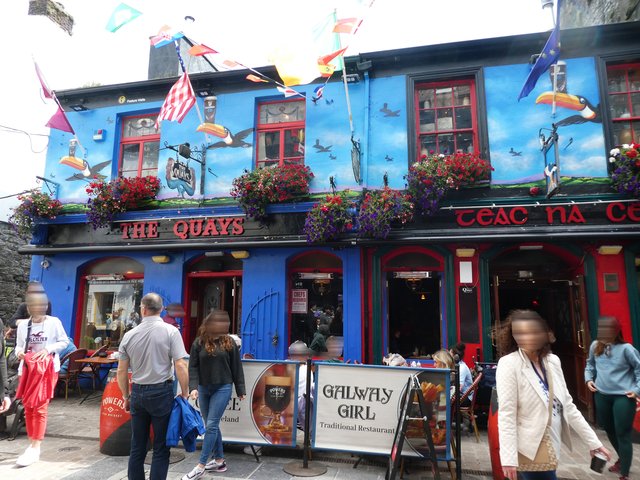 10 días por Irlanda en verano de 2024 - Blogs de Irlanda - DÍA 8 – Abadía Corcomroe – Castillo Dunguaire - Galway (18)