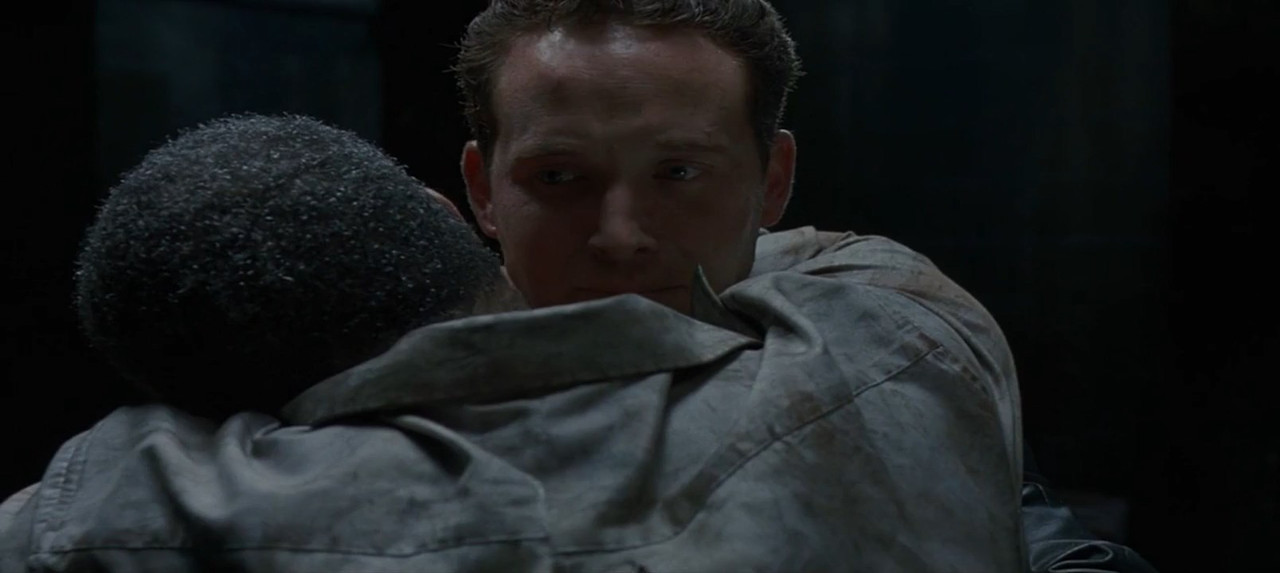 Tortured 2008 BluRay [Tamil + English] 480p 720p ESub Screenshot