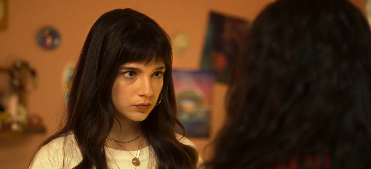 Summer House 2026 WebRip [Hindi + Tamil + Telugu + English] 480p 720p ESub Screenshot