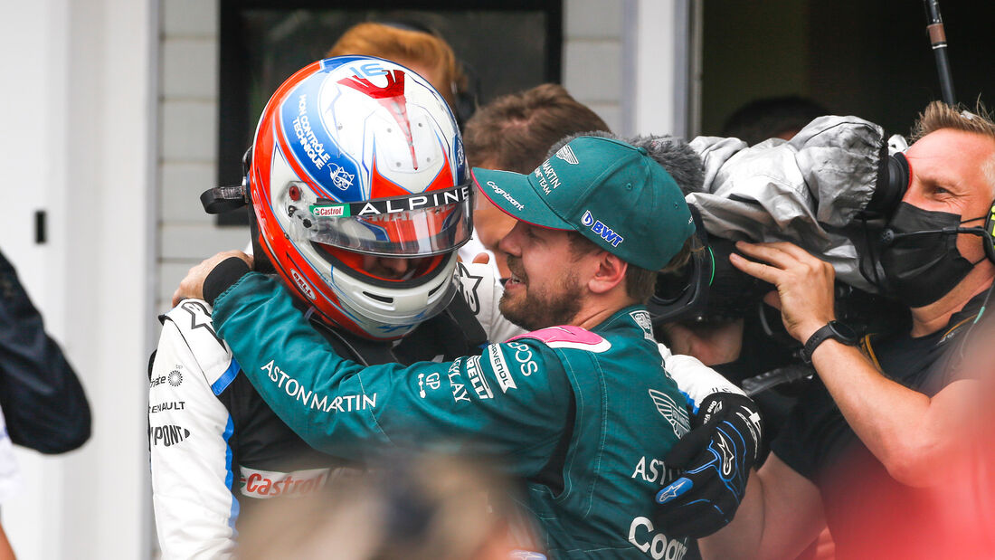 Ocon-Vettel-GP-Ungarn-2021-Budapest-Rennen--169Gallery-42c112ea-1819472