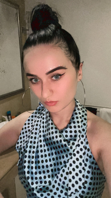 F43E0B63-E52D-4D6C-BFA6-2FF974F09E35