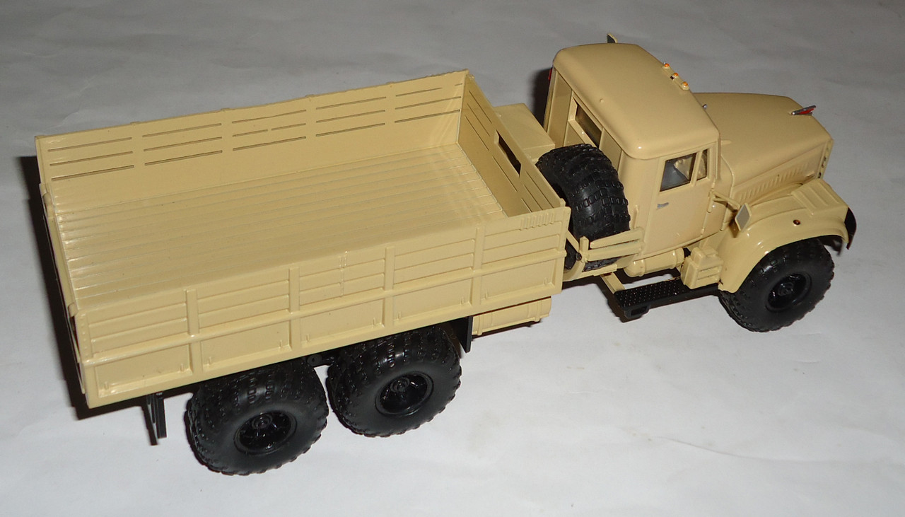 КрАЗ-255Б (1969-79)1