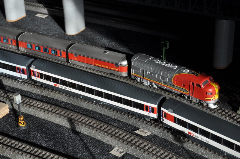 Sonstiges H0/00 » Ibertren: TEE Catalan Talgo Sonstiges H0/00 » Ibertren: TEE Catalan Talgo