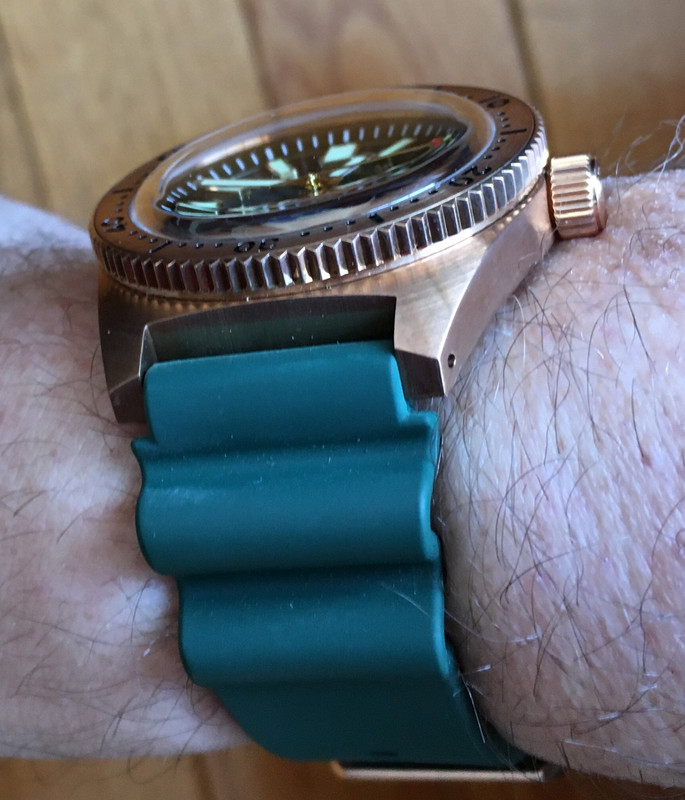 FFEA5E6C-879C-472B-968D-463FD8104807