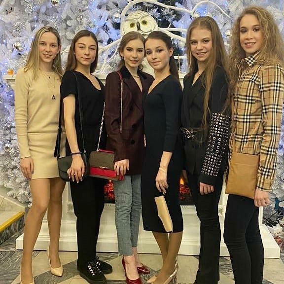 2021-RNgirls01.jpg
