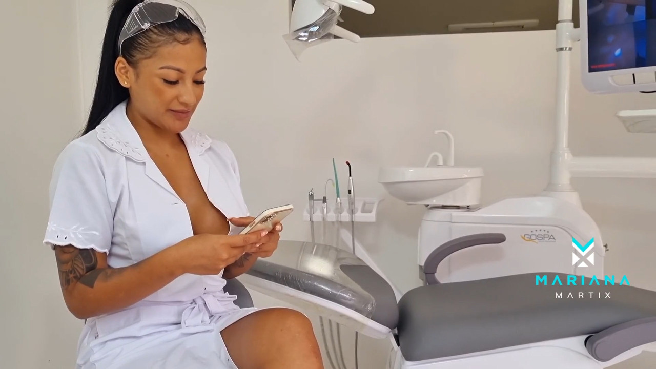 Horny Dentist Fucks Her Patient - Mariana Martix.mp4_snapshot_00.24.000