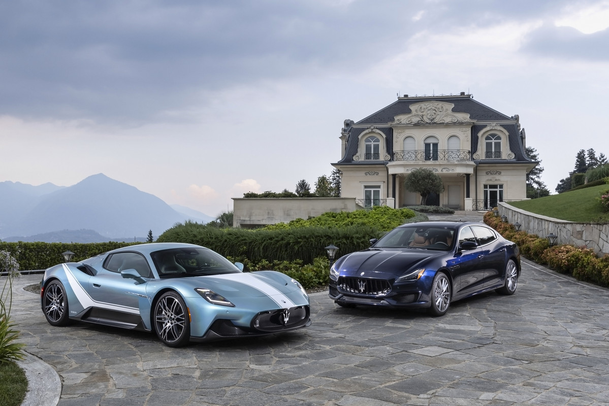 00_MaseratiMC20Iris_MaseratiQuattroporteGrandFinale_HERO