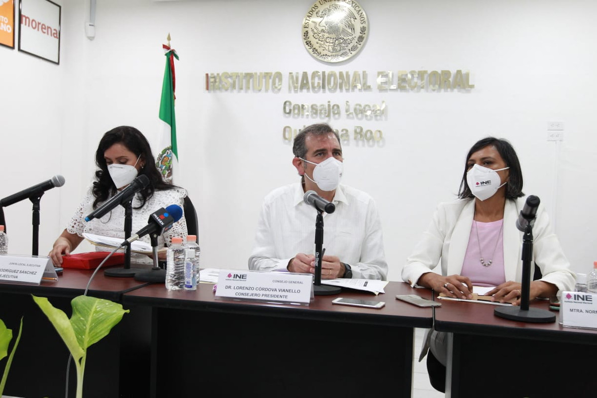 INE ordena retiro de propaganda sobre la Revocación de Mandato