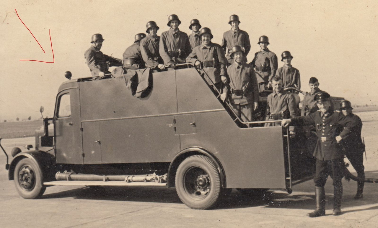 Soldat LKW MAN MB Büssing Opel Flughafen Feuerwe