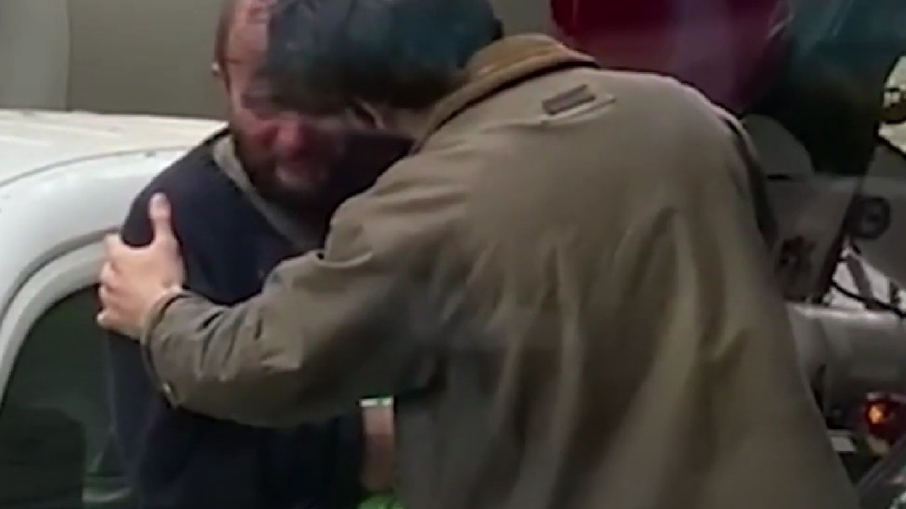 Indigente se hace viral y encuentra a su familia