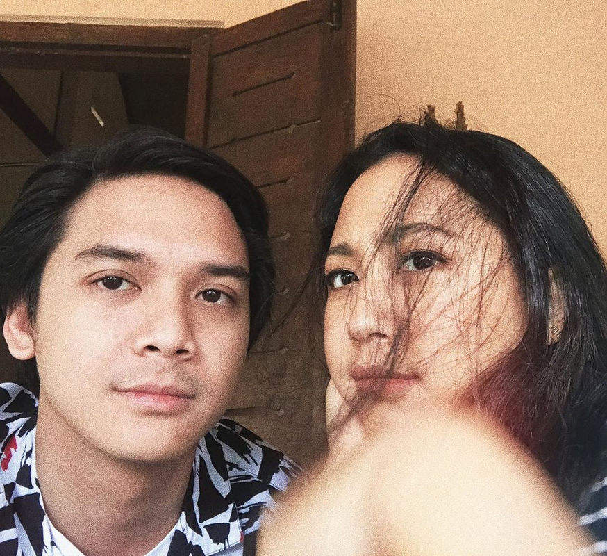 Sherina Munaf dan Baskara Mahendra di momen pergantian tahun 2019 ke 2020