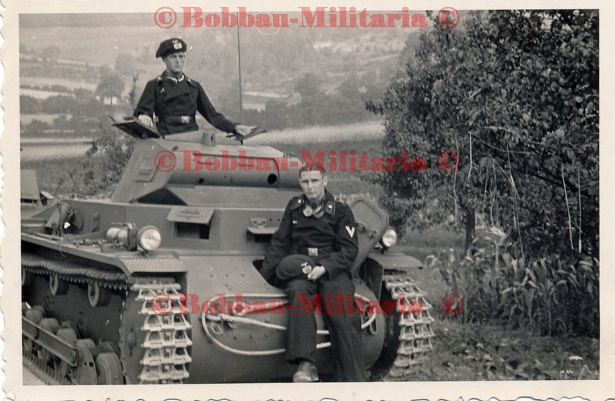 A326 Foto Panzer Regiment 35 Soldat E.Bätz wrapper Schutzmütze Barett Panzer I