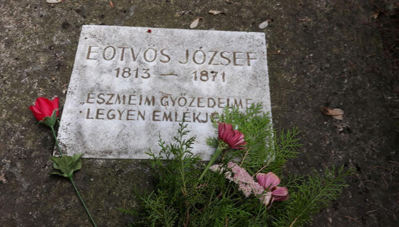 eotvos-e1537103017223