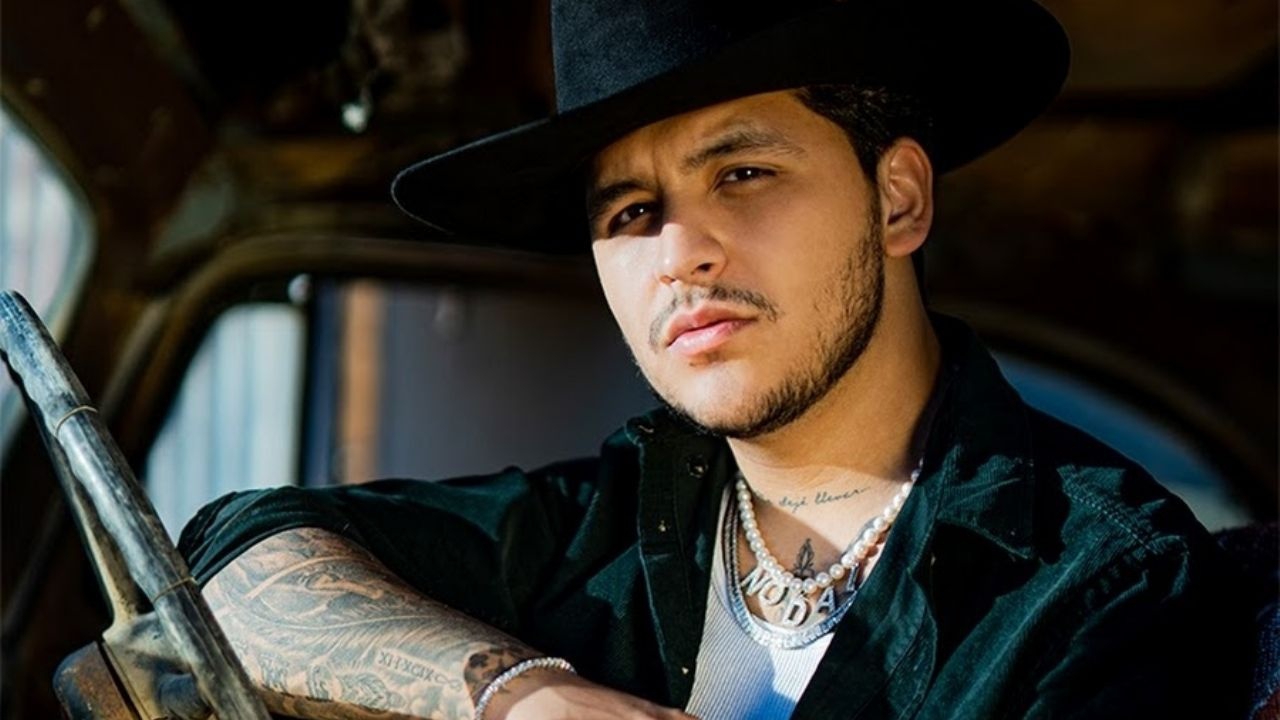 Christian Nodal presume su amistad con Marc Anthony con una foto