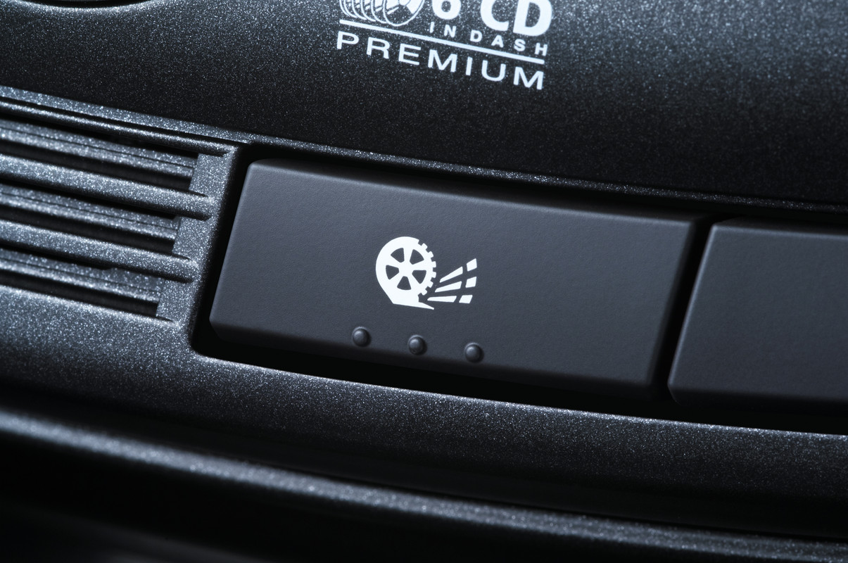 FG FALCON TRACTION CONTROL — Postimages