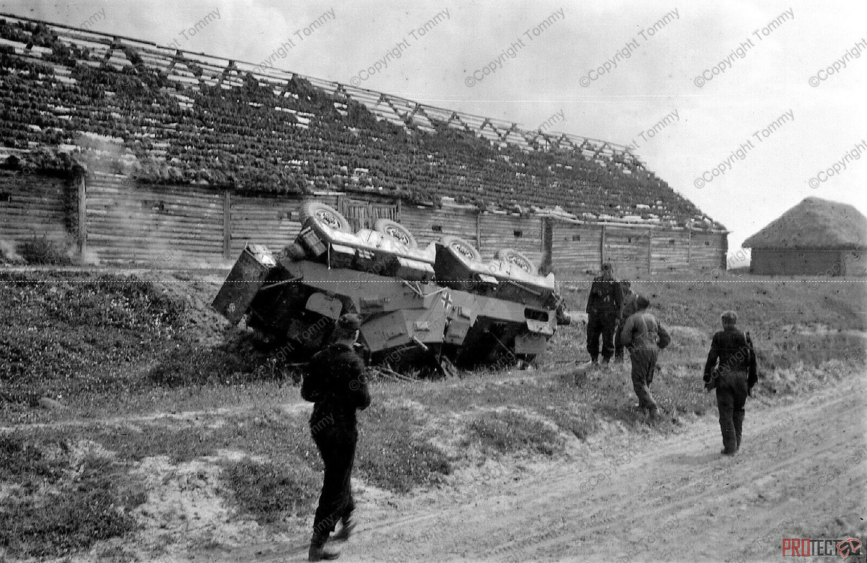 negative negativ foto Front Ostfront Spähpanzer 8 Rad SPW kennun