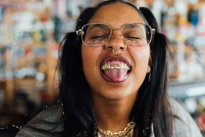 Tokischa admite que ella misma se quitó la virginidad y se vuelve tendencia