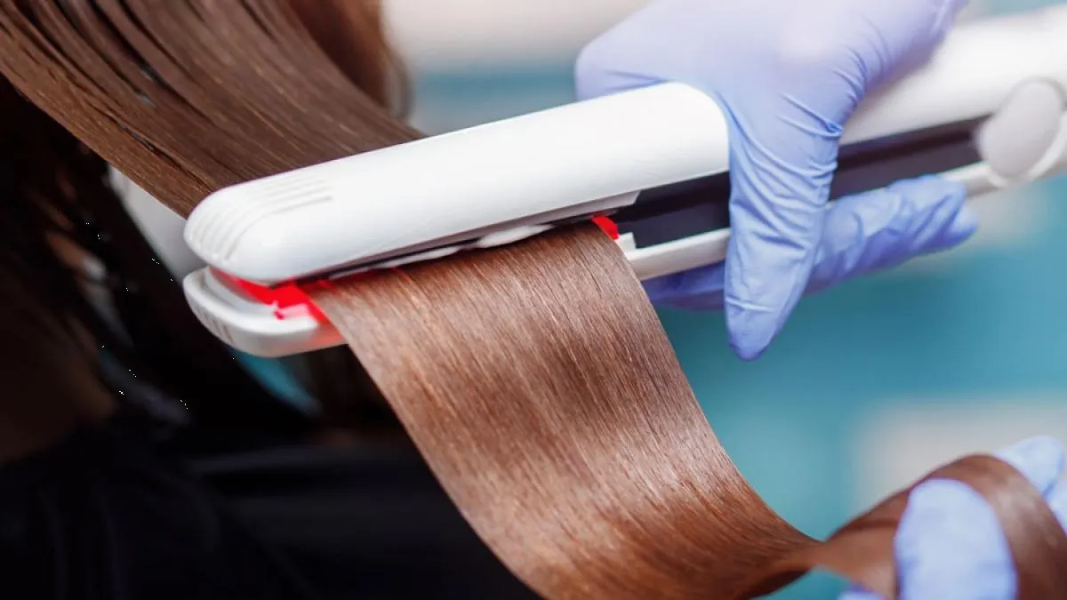 Tratamientos para alisar el cabello aumentan riesgo de padecer cáncer: Estudio