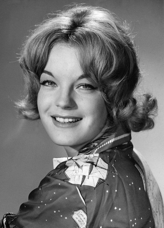 romy_schneider_jv88