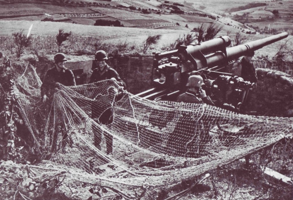 Flak 88 en una posición camuflada en Alemania, 1940 Flak 88 en una posición camuflada en Alemania, 1940