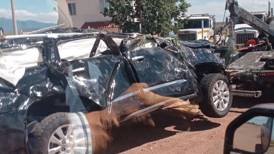 (FOTOS) Fatídico accidente en Sonora: Vehículo con beisbolistas a bordo se vuelca; hay un muerto