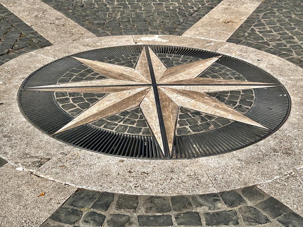 Жаркий сентябрь на побережье Тирренского моря.