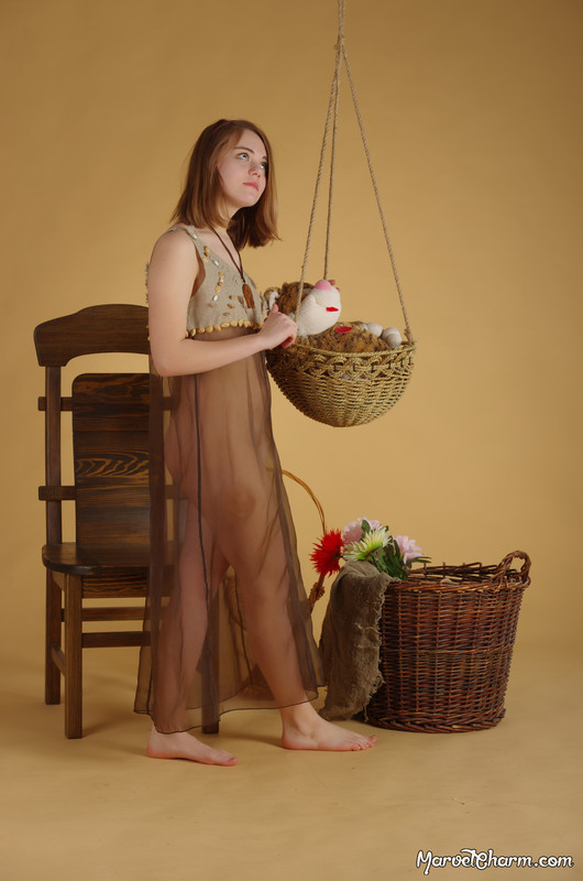 MarvelCharm_Nicolette-Basket-Lady-046