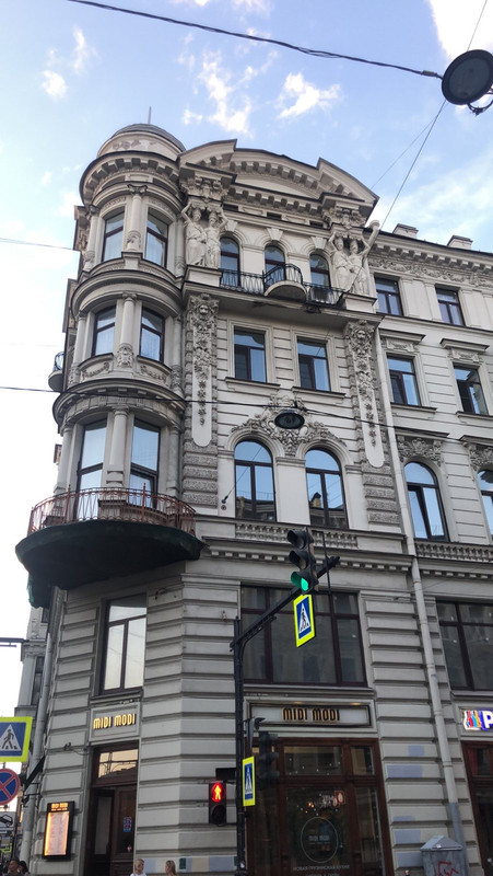 68DE25BE-B739-4841-B4C2-F268E5C0CBD3