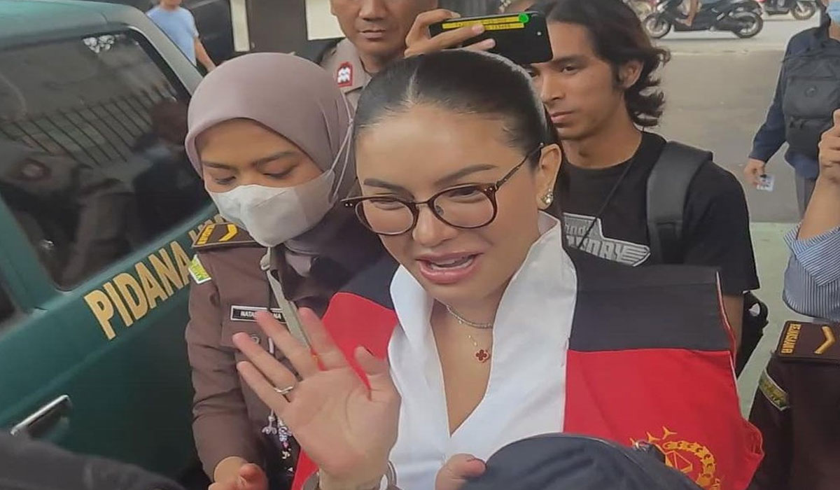 Panas! Nikita Mirzani Siap Tempur Lawan Reza Gladys di Sidang PN Jaksel!