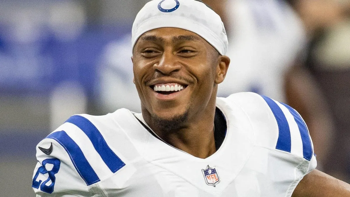 Jonathan Taylor acuerda con los Colts un contrato de 42 MDD y regresa a la NFL