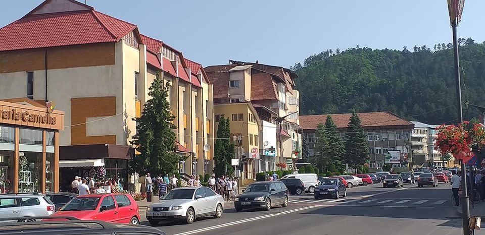 Cum s a trăit şi se trăieşte în România 64019178 2041648226145109 8096576917093744640 o Cum s a trăit şi se trăieşte în România