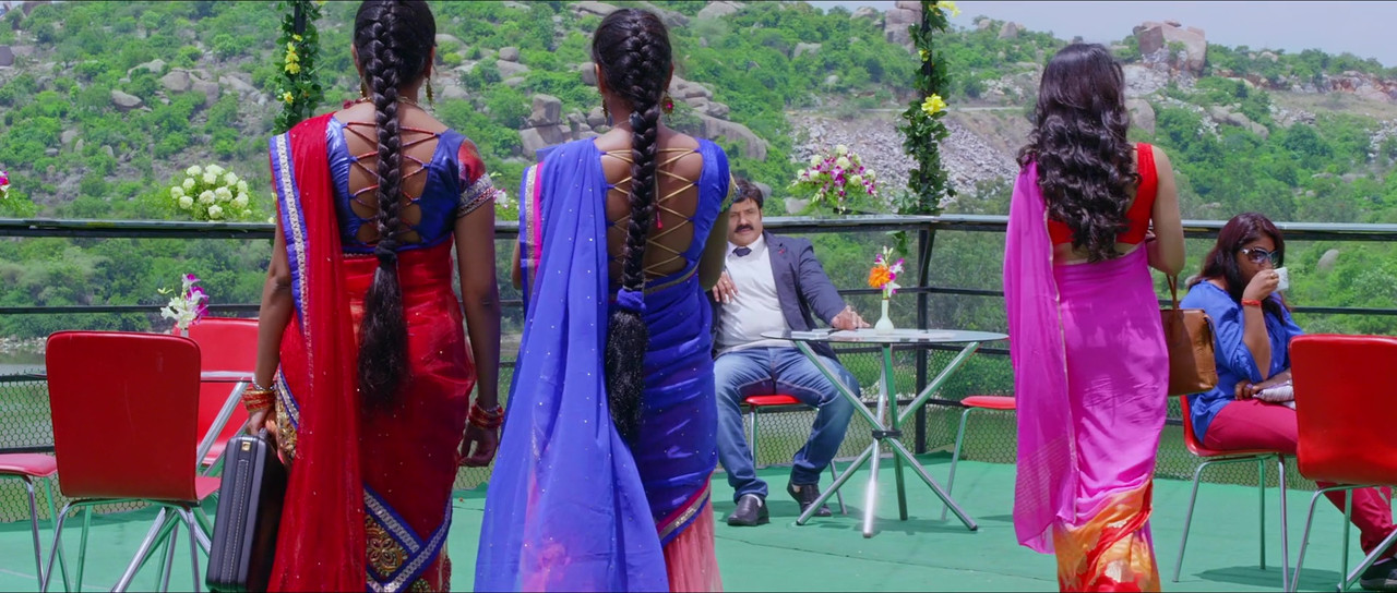 vlcsnap-2020-12-26-14h17m59s149