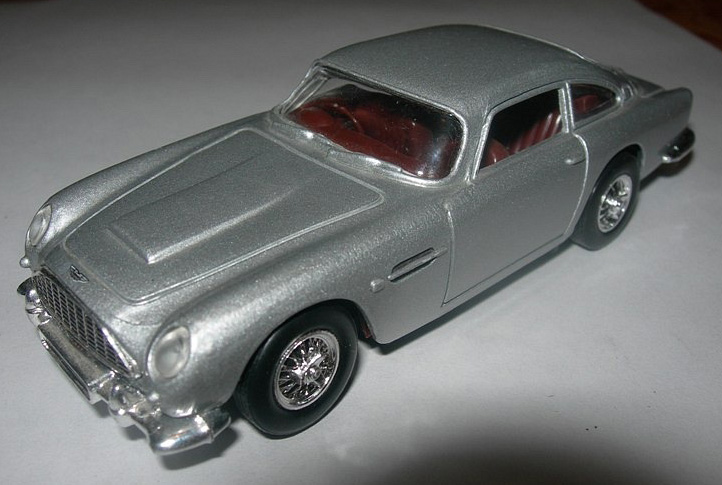 Aston-Martin-DB5 (1964)