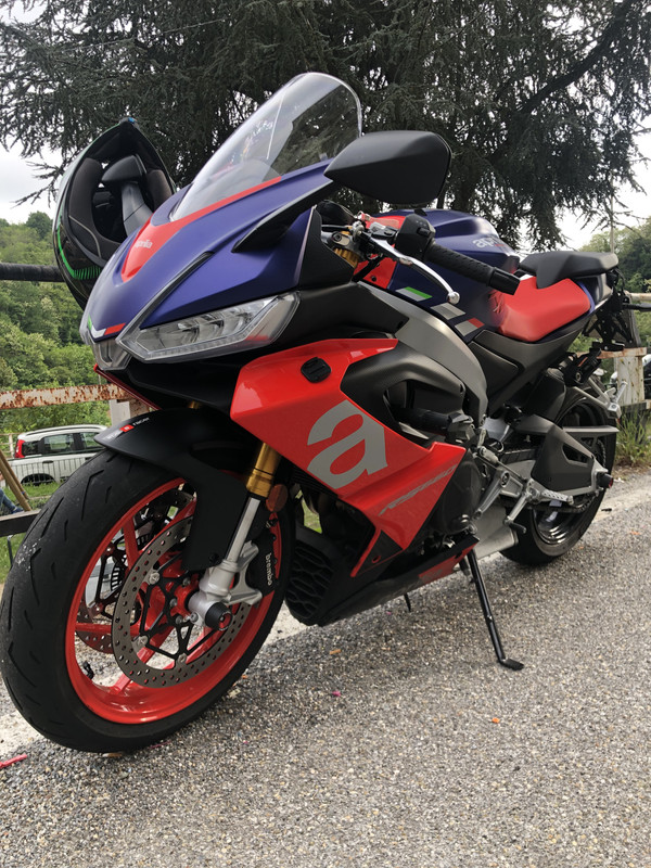 A65FDE20-A954-4C44-9EA9-CA77C0212DF2