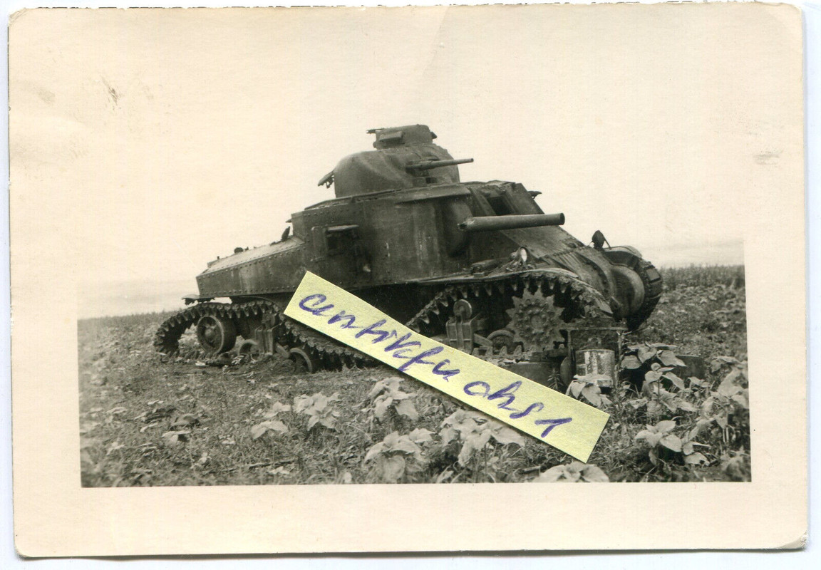 Sherman Panzer aus der USA abgeschossen in Rußland im 2.WK