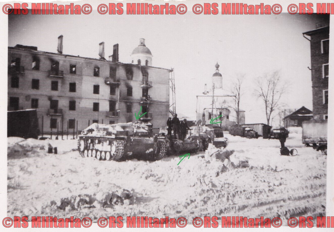 BEUTE 2x Panzer Typ T 26 mit Balkenkreuzen   Sturmgeschütz Russland #1