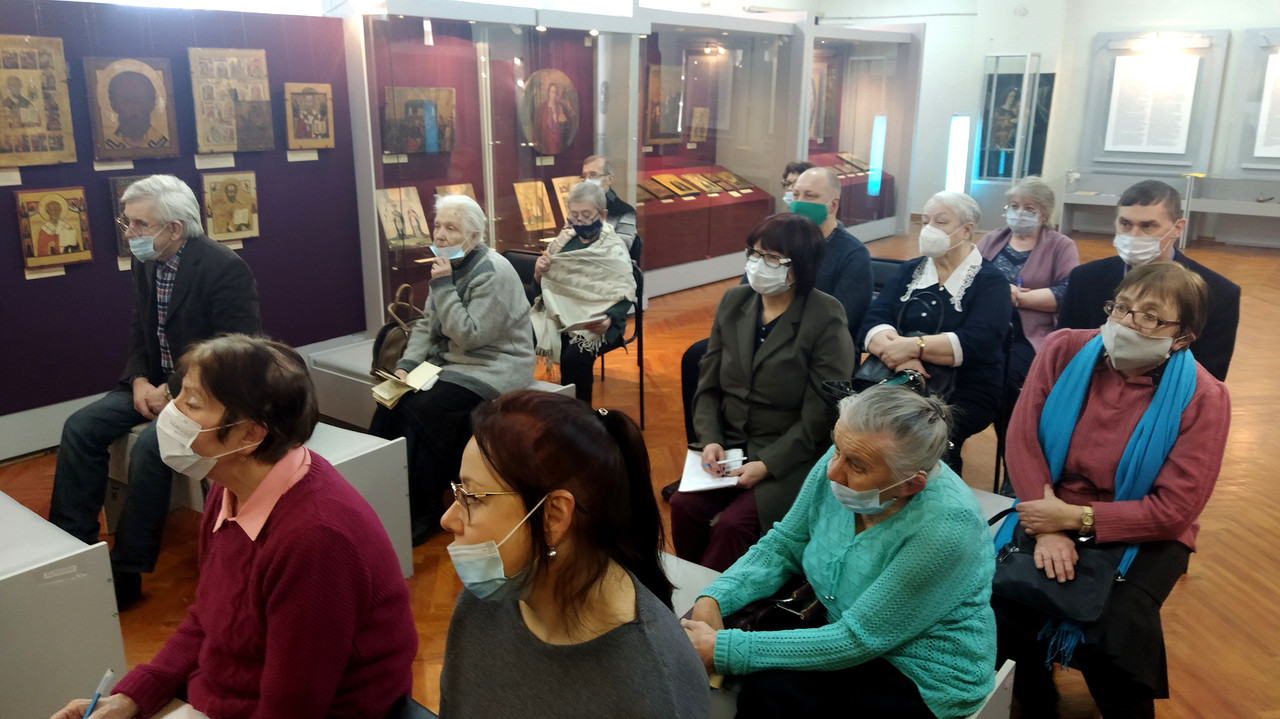 Родоведы на заседании клуба