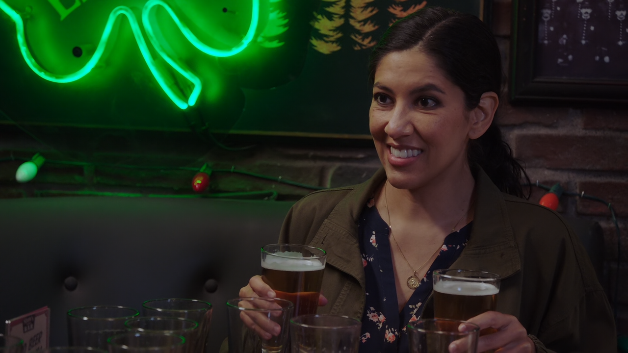 Brooklyn.Nine-Nine.S08E06.The.Set.Up.1080p.10bit.AMZN.WEB-DL.DDP5.1.HEVC-Vyndros.mkv_snapshot_12.37_