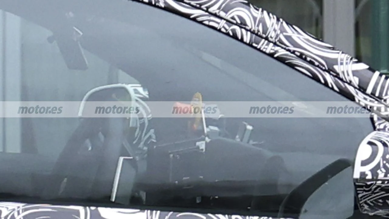 bmw-ix1-2027-fotos-espia-2025110308-1759305164-14.webp