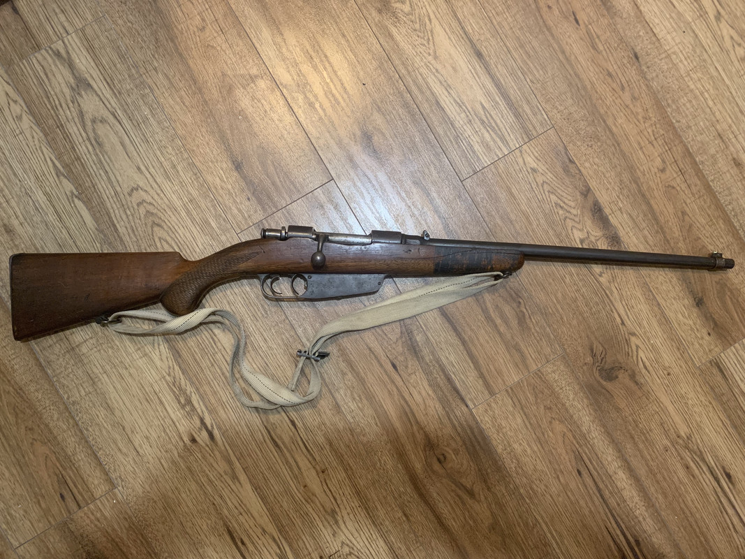 D6B38991-2E81-4178-B009-1604F229161E