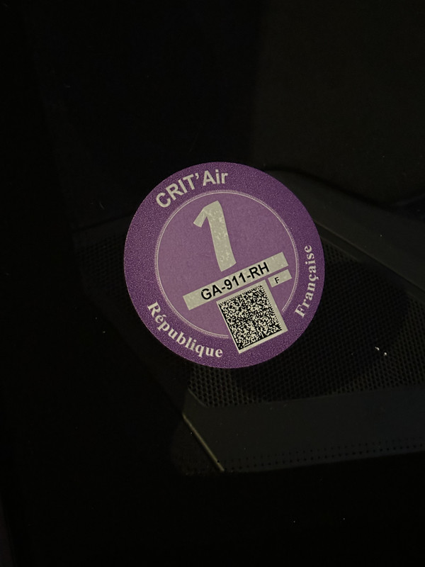 E4147142-68F6-475B-A14F-86D9F8DE5A45