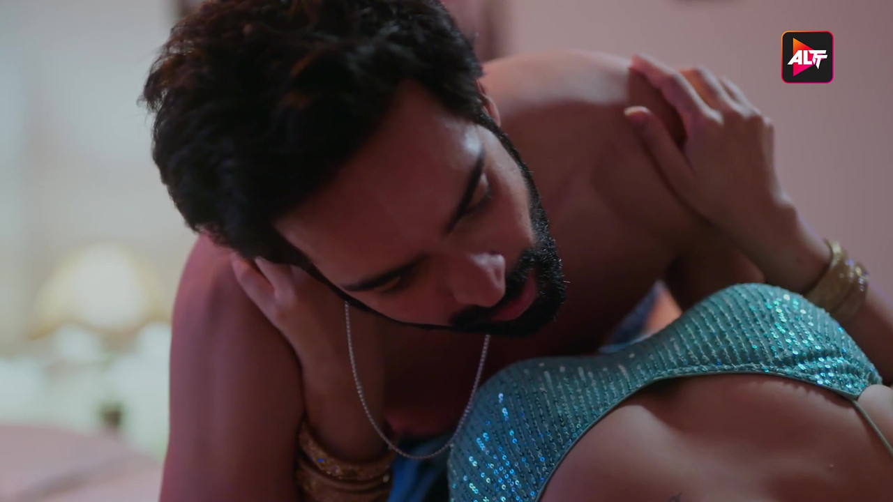 vlcsnap-2025-06-24-00h07m01s654