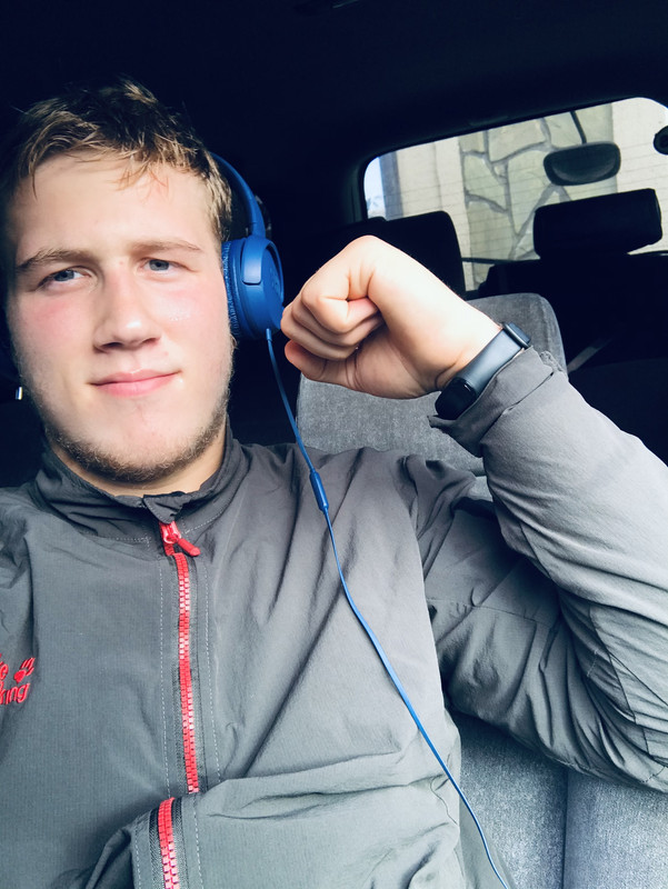 FF59FD9B-864E-4E64-9DFB-DF0D4058E544